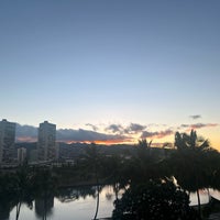 Photo taken at Coconut Waikiki Hotel by Elif E. on 6/4/2022