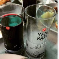 Foto scattata a Assos Yıldız Balık Restaurant da Burak G. il 6/16/2018