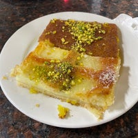 Photo taken at Qwaider Al Nabulsi Restaurant &amp;amp; Sweets مطعم وحلويات قويدر النابلسي by Frank F. on 4/7/2023