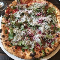 7/24/2017 tarihinde Mit M.ziyaretçi tarafından ZuriLee Pizza'de çekilen fotoğraf