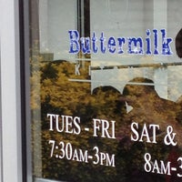 รูปภาพถ่ายที่ Buttermilk Kitchen โดย Saida L. เมื่อ 4/28/2013