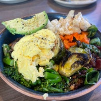 Photo taken at Snooze, an A.M. Eatery by Like on 6/25/2021