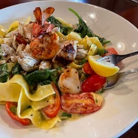 Photo taken at Pappadeaux Seafood Kitchen by Like on 5/30/2021