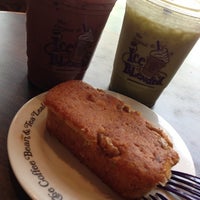 Photo taken at The Coffee Bean &amp;amp; Tea Leaf by NUGAMKA on 4/13/2013