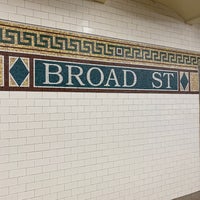Photo taken at MTA Subway - Broad St (J/Z) by Vladimir M. on 11/10/2019