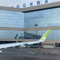 Photo taken at Выход 31 / Gate 31 by Vladimir M. on 11/14/2020