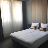 Foto diambil di Boutique Hotel Glow oleh Lisa P. pada 5/24/2017