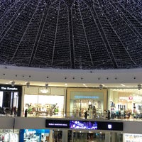 Photo taken at Dubai Marina Mall by Rathish N. on 4/1/2018