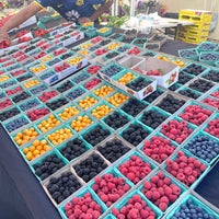 Photo taken at Larchmont Village Farmer&amp;#39;s Market by Jeff W. on 6/5/2022