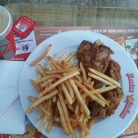 Photo taken at Hector Chicken De Broukère by Arsel M. on 9/24/2016