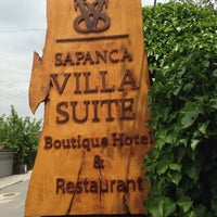Photo taken at Sapanca Villa Suite Butik Otel by Resul D. on 5/9/2017