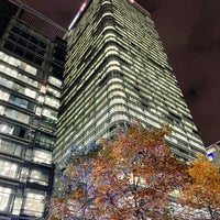 Photo taken at HSBC Group HQ by Zerrin K. on 11/11/2021