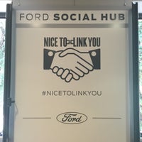 Photo taken at Ford Social Hub @ SMW #NiceToLinkYou by Gabriele G. on 6/8/2015