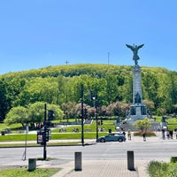 Photo taken at Mont Royal by Isaac Q. on 5/22/2023