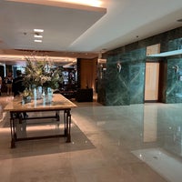 Photo taken at Mexico City Marriott Reforma Hotel by Carlos L. on 5/29/2022