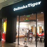 Onitsuka Tiger - Shoe Store in San Lorenzo