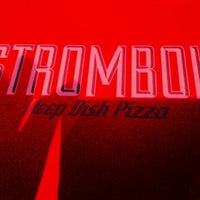 Foto scattata a Stromboli Deep Dish Pizza da Emiliano A. il 12/11/2012