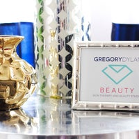 Photo prise au Gregory Dylan Skincare and Beauty par Gregory Dylan Skincare and Beauty le8/13/2014