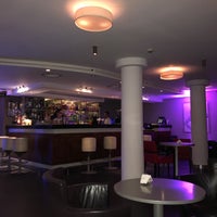 10/30/2016에 Tom B.님이 Le Pop Cocktail Bar에서 찍은 사진