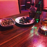 Снимок сделан в Latino Bar пользователем BurakAlbayCan B. 3/15/2018