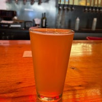 Photo taken at The Taproom at Pike Place by Courtney on 9/10/2022
