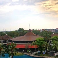 Photo taken at Hotel Santika Premiere Kota Harapan Indah by Aria T. Kharisma™ on 6/22/2020
