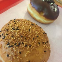 Photo taken at Krispy Kreme by Mehmet D. on 7/26/2018