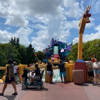 Photo taken at Dudley Do-Right&amp;#39;s Ripsaw Falls by Kaleigh M. on 7/30/2021