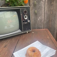 10/9/2023 tarihinde Edwinaziyaretçi tarafından Dynamo Donut &amp;amp; Coffee'de çekilen fotoğraf