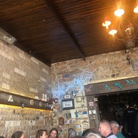 Photo taken at Yengeç Restaurant by Esra O. on 4/13/2019