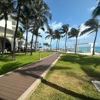 Photo taken at Hotel Riu Cancun by Olli K. on 5/9/2023