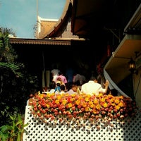 Photo taken at Ruen Nine Thai by Anuchida_S N. on 5/12/2012