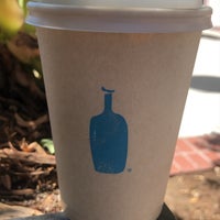 Photo taken at Blue Bottle Coffee by Mandy ✨. on 8/9/2020