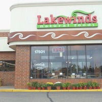 Photo taken at Lakewinds Natural Foods by Ole K. on 10/14/2012