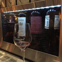 Foto scattata a Terravant Winery Restaurant da Lena K. il 4/24/2016