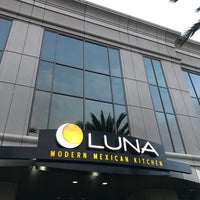 Снимок сделан в Luna Modern Mexican Kitchen пользователем Lena K. 7/25/2021