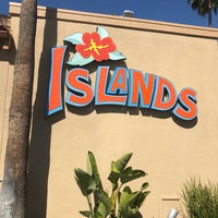 Foto tirada no(a) Islands Restaurant por Lena K. em 3/4/2018