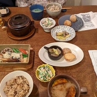 Photo taken at MEALS ARE DELIGHTFUL by 枯木 on 2/20/2022