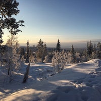 Photo taken at Ylläksen maisematien näköalapaikka by Ludmila S. on 2/1/2018