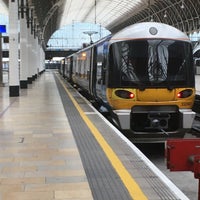 Photo taken at Platform 7 (Heathrow Express) by Kata M. on 1/25/2020