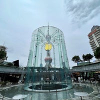 Photo taken at Apple Pudong by WALKMAN on 10/16/2021