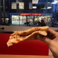 Foto tirada no(a) Tony Oravio Pizza por 4rilla (. em 3/1/2017