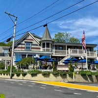 Снимок сделан в Crowne Pointe Historic Inn &amp;amp; Spa пользователем Brent F. 6/7/2021