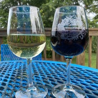 Photo taken at Hiddencroft Vineyards by Brent F. on 8/15/2021