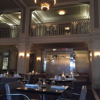 รูปภาพถ่ายที่ Livingston Restaurant+Bar โดย Roamilicious.com เมื่อ 5/25/2017