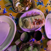 Foto diambil di Lola&amp;#39;s Mexican Cuisine oleh Linus L. pada 6/8/2021