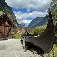 Foto diambil di Vikingvalley oleh Patrik H. pada 8/4/2023