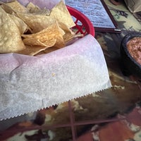 Foto diambil di Los Toros Mexican Restaurant oleh Jonah W. pada 1/19/2023