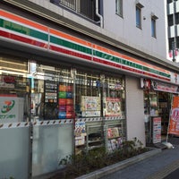 Photo taken at 7-Eleven by 龍 on 7/14/2017