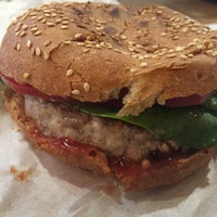 6/29/2016에 Yadviga Y.님이 Burger Farm에서 찍은 사진